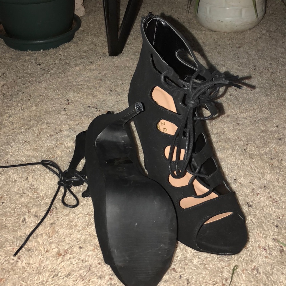 👠❤️ - Picture 4 of 4